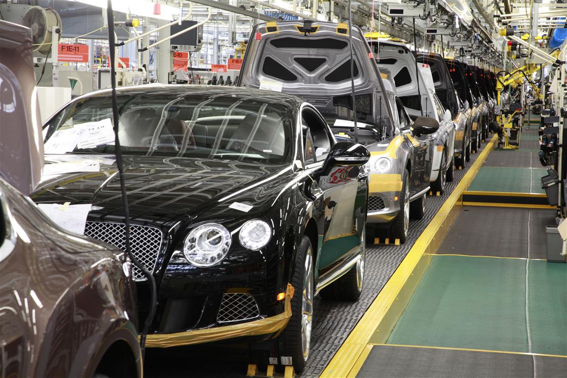 Bentley-Motors-Production-Line-in-Crewe