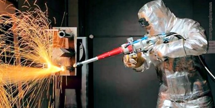 Ready, Aim, Fire! Handheld Laser Guns Ready for Nuclear Plant Decommissioning