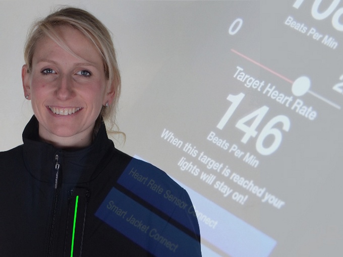 New Smart Jacket Gives You Visual Feedback While Training or Running