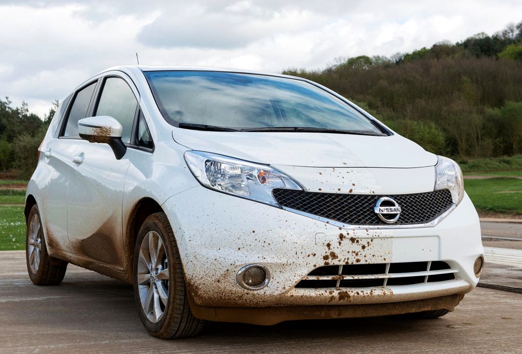Nissan Engineers Create the First Self-Cleaning Car