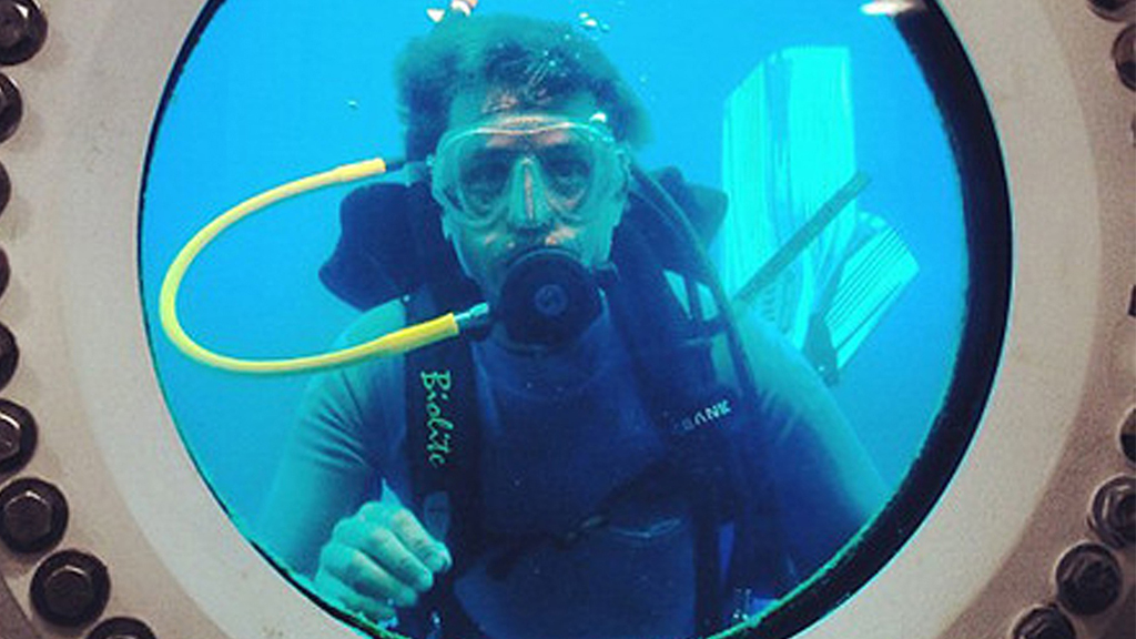 Fabien Cousteau Just Spent a Record Breaking 31 Days Underwater… Eclipsing His Grandfather’s Record!