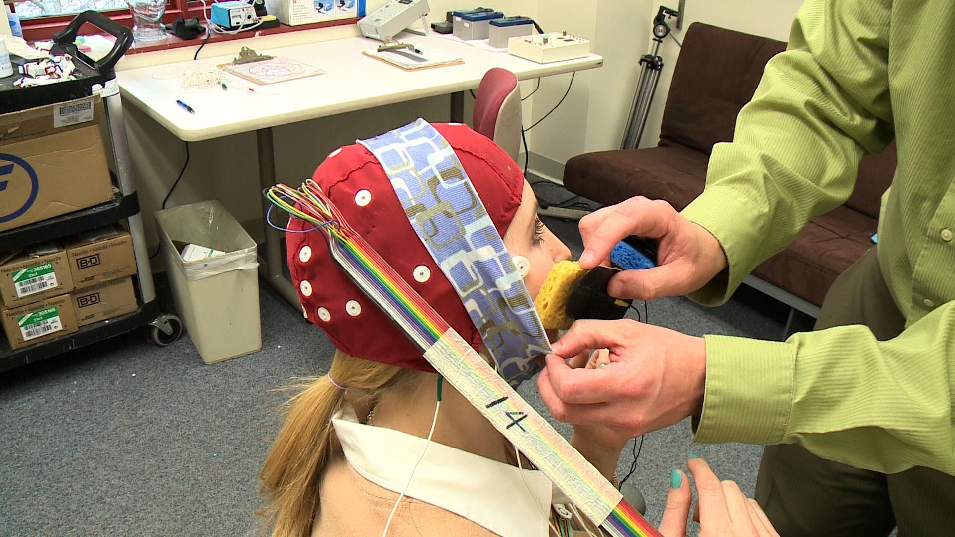 New Electric Thinking Cap Stimulates the Brain’s Learning Capabilities