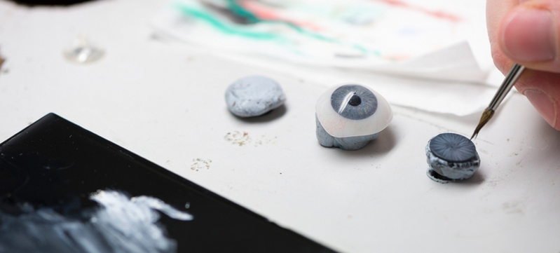 Ever Wondered How Prosthetic Eyes Are Made? Well, Watch and Learn…
