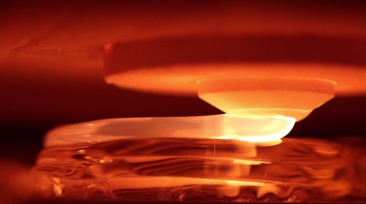 MIT’s New Machine Produces First of Its Kind Optically Transparent 3D-Printed Glass