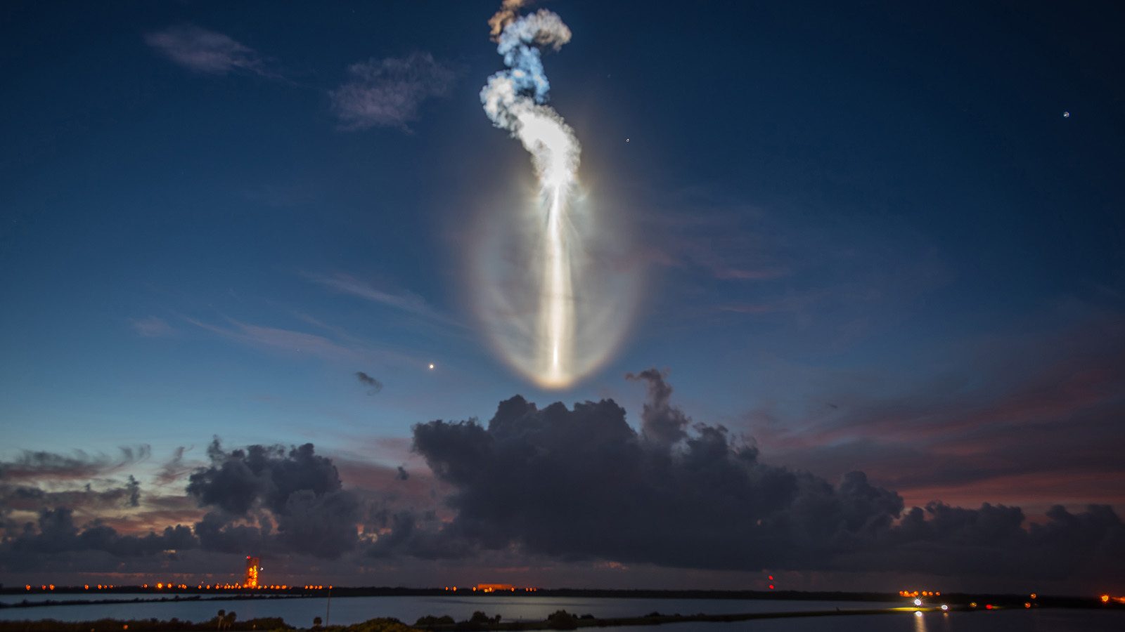 Watch ULA’s Atlas V Rocket Launch Carrying MUOS-4 For the US Navy