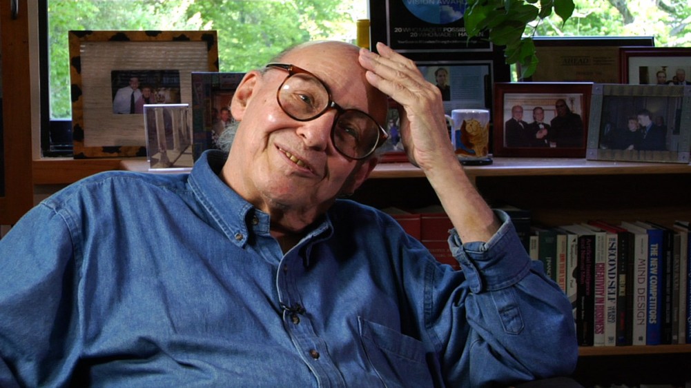 Marvin Minsky: the Human Brain Contains Hundreds of Computers