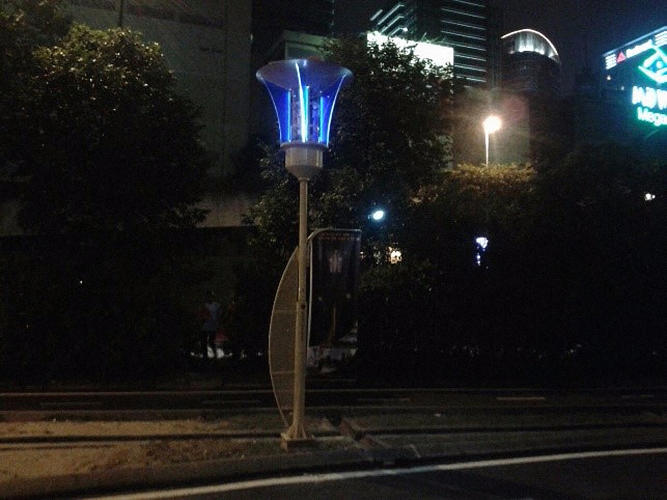 Solar-Powered Streetlight Tackles Dengue, Charges Phones, and Sends Disaster Warnings