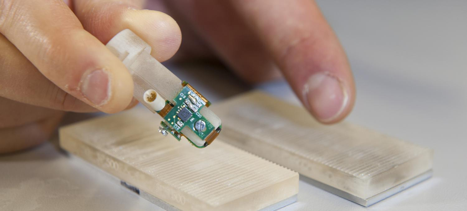 Bionic Fingertip Helps Amputees Identify the Difference Between Smooth and Rough Surfaces