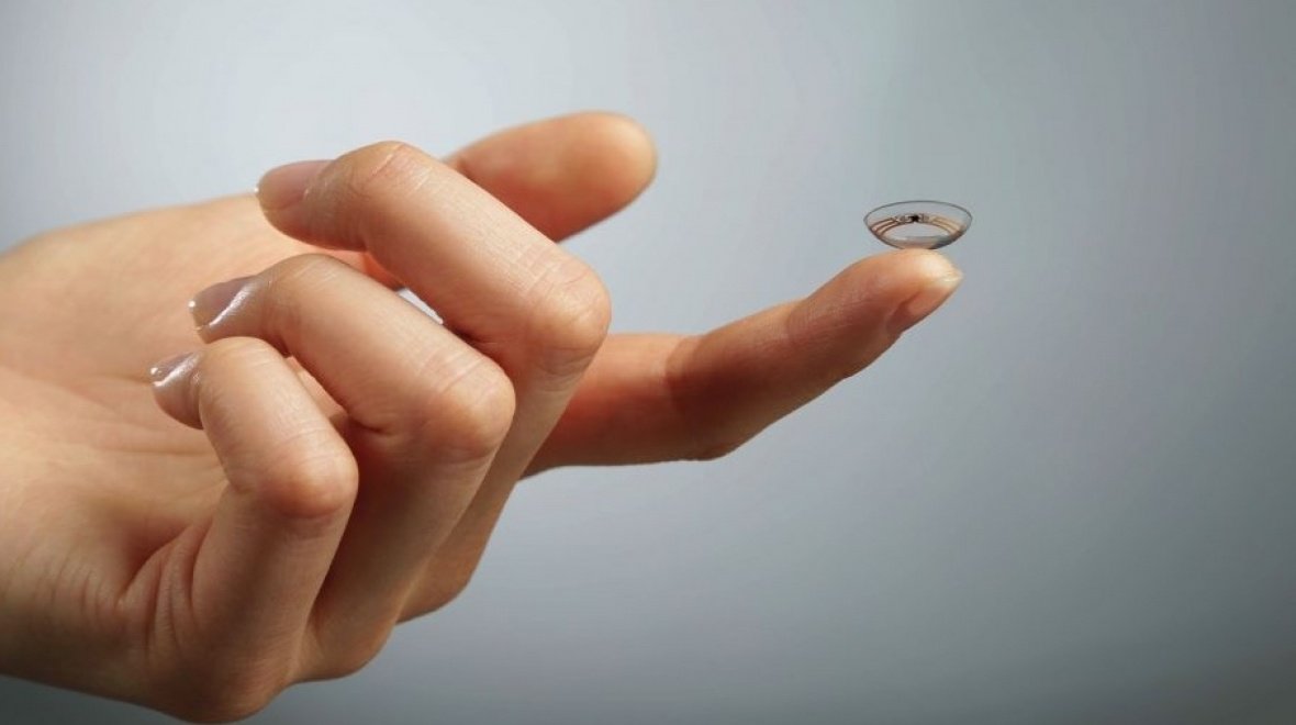 Samsung Granted Patent for Smart Contact Lenses With a Built-In Camera and Sensor