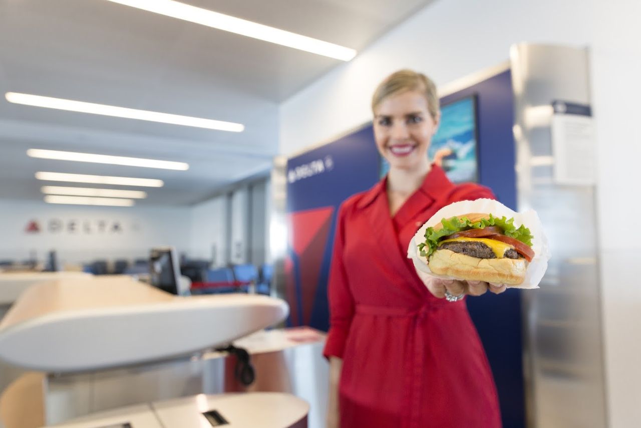 JFK to LAX Delta One Business Class Flyers to Receive Shake Shack at 30,000 Feet