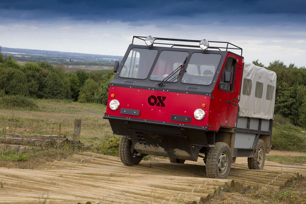 The Flatpack Ox Is a Badass Modular Vehicle Built For Humanitarian Missions
