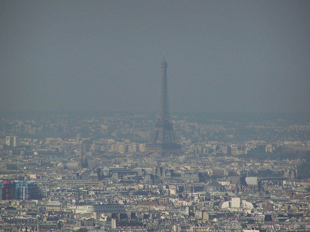 Paris Makes All Public Transport Free to Combat Smog