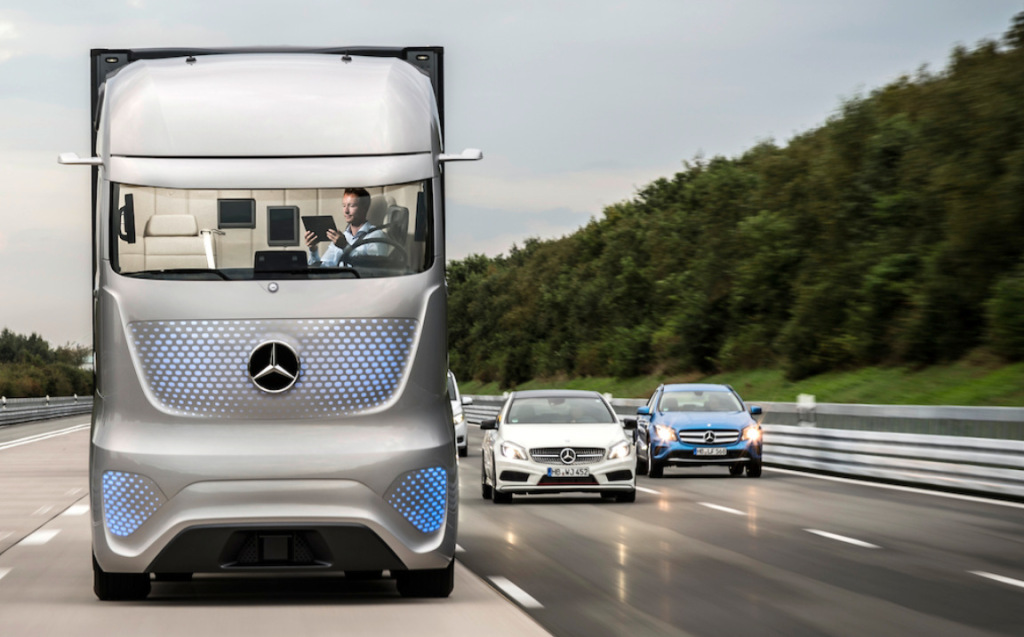 Self-Driving Cars & Trucks to Benefit From Internet of Things