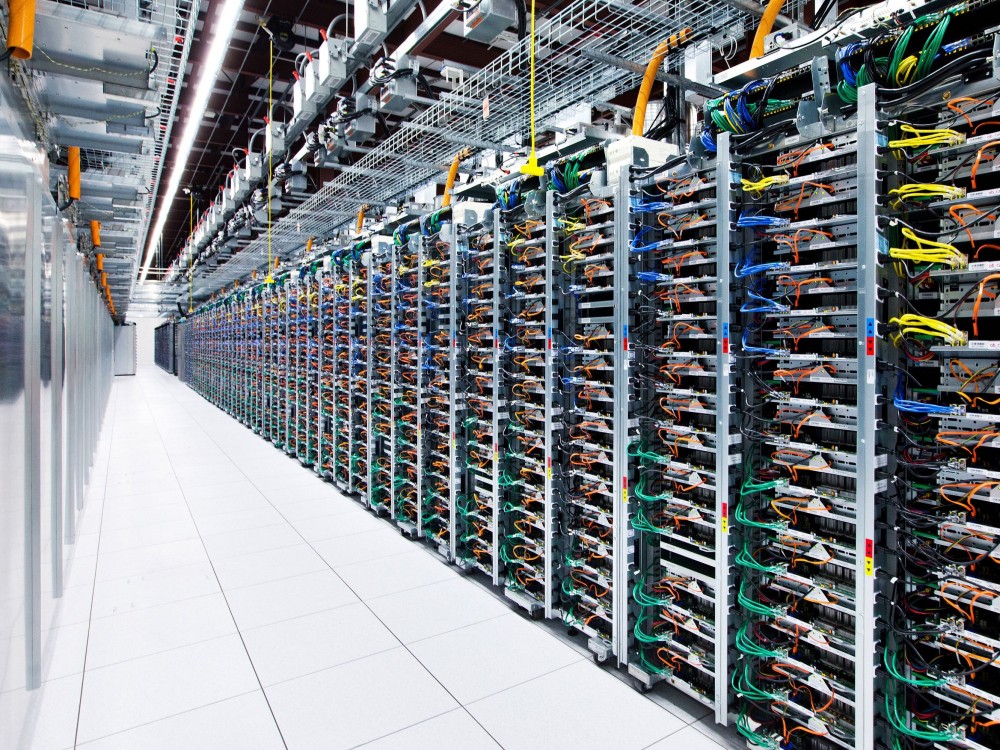 Apple’s New $2B Data Command Center to Manufacture Data Equipment in US