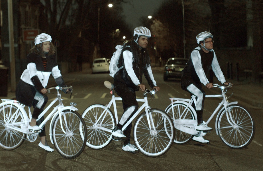 Volvo designed a reflective spraypaint to Keep Bikers Safe at Night