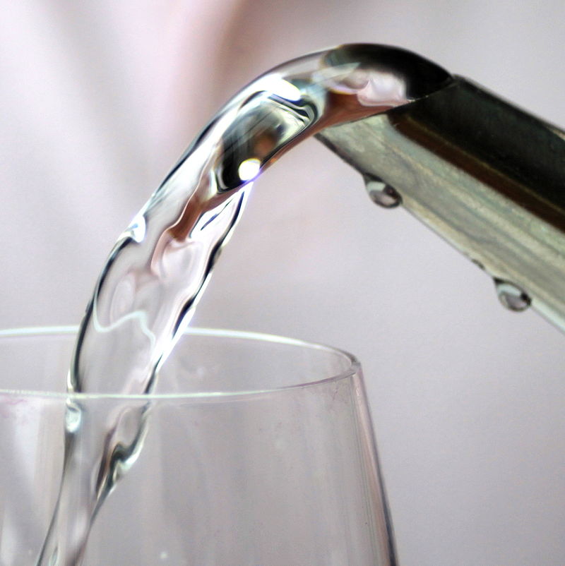 Not Drinking Enough Water Linked With Increased Risks of Heart Failure