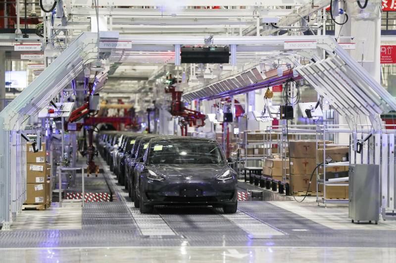 First China-built Tesla’s Being Delivered