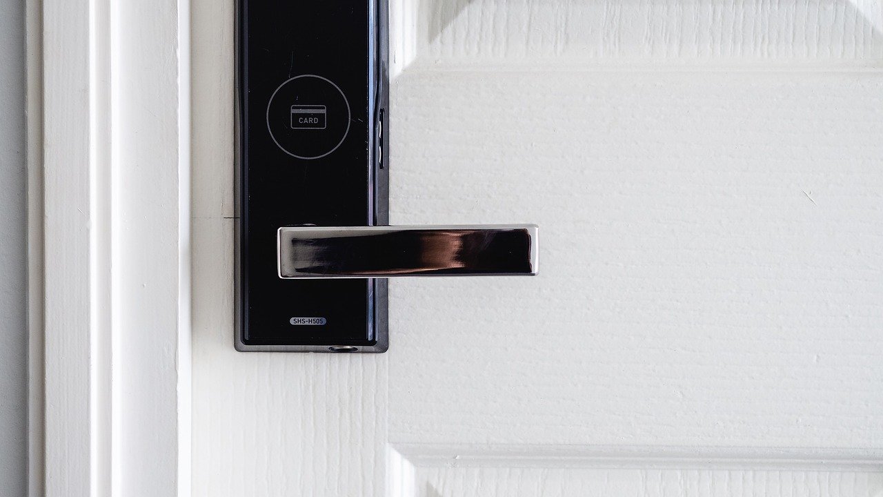 Should You Get a Smart Lock? Consider The Disadvantages First