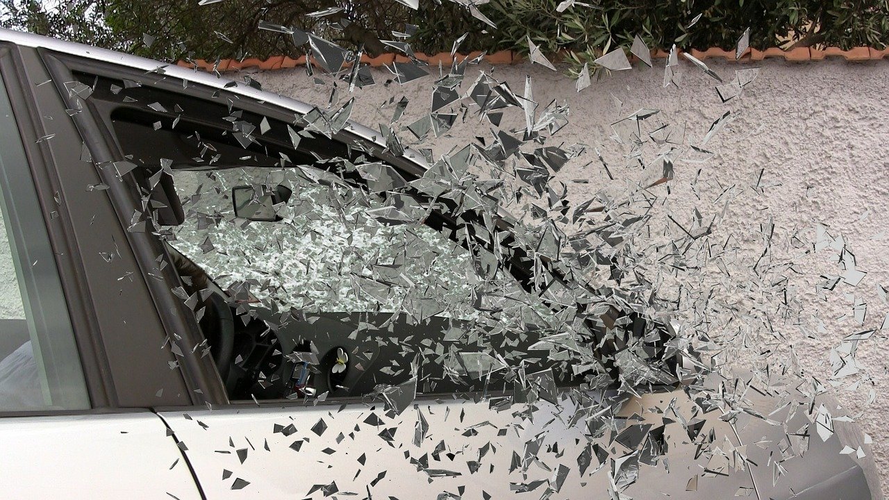 6 Types of Innovative Car Accident Prevention Technology
