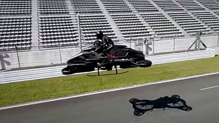 Japanese Start-Up Unveiled $680,000 Hoverbike That Can Fly At 62 Mph for 40 Minutes