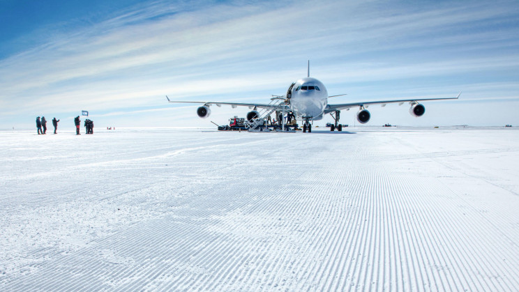 Pilot Lands Commercial Airbus Plane in Antarctica for the First Time Ever