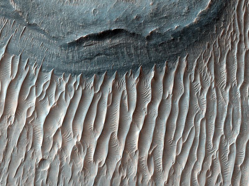 Scientists Spot ‘Hidden Water’ Just Three Feet below Mars’ Grand Canyon