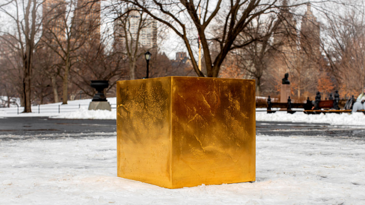 To Promote Cryptocurrency, $11.7million Worth of Pure Gold Cube Installed In Central Park