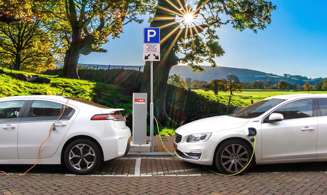 Six Reasons Why an Electric Vehicle is a Good Investment