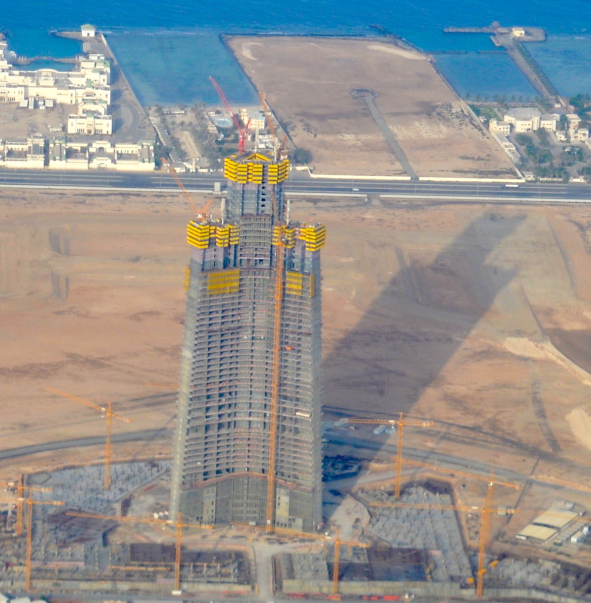 Jeddah Tower: Staggering Mile-High Marvel Set to Eclipse Burj Khalifa’s Record in the Sky!