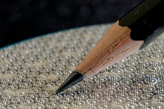 MIT researchers transform Pencil Lead into Graphene ‘Gold’