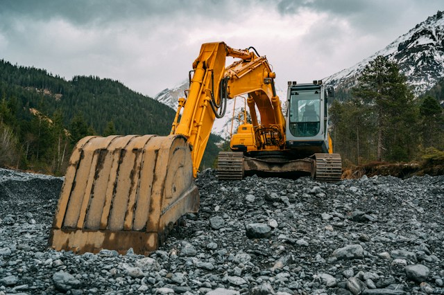 Essential Safety Tips When Using Heavy Equipment and Machinery