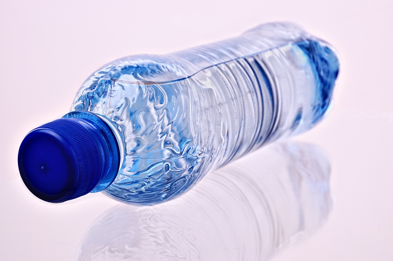 Bottled Water Alert: 240,000 Plastic Fragments per Liter