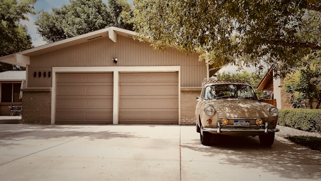 Finding Your Perfect Fit: A Guide to Choosing the Right Garage for Your Needs