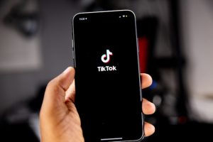 Who Owns TikTok? ByteDance Ownership, U.S. Pressure & Control Explained
